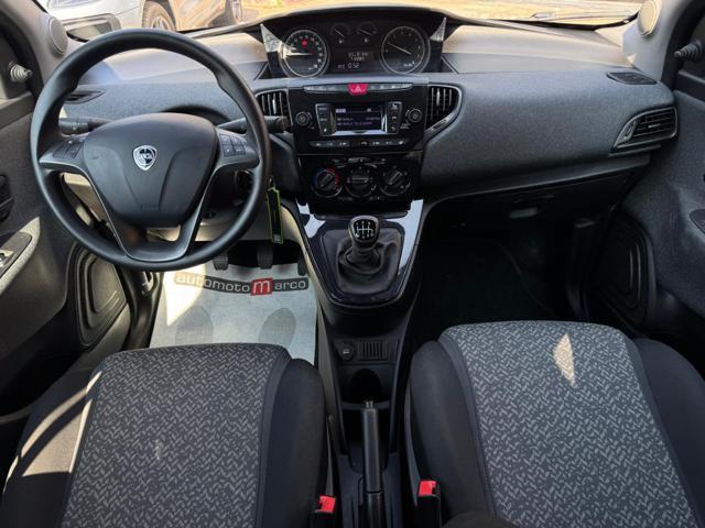 LANCIA Ypsilon 1.0 FireFly 5 porte S&S Hybrid Silver