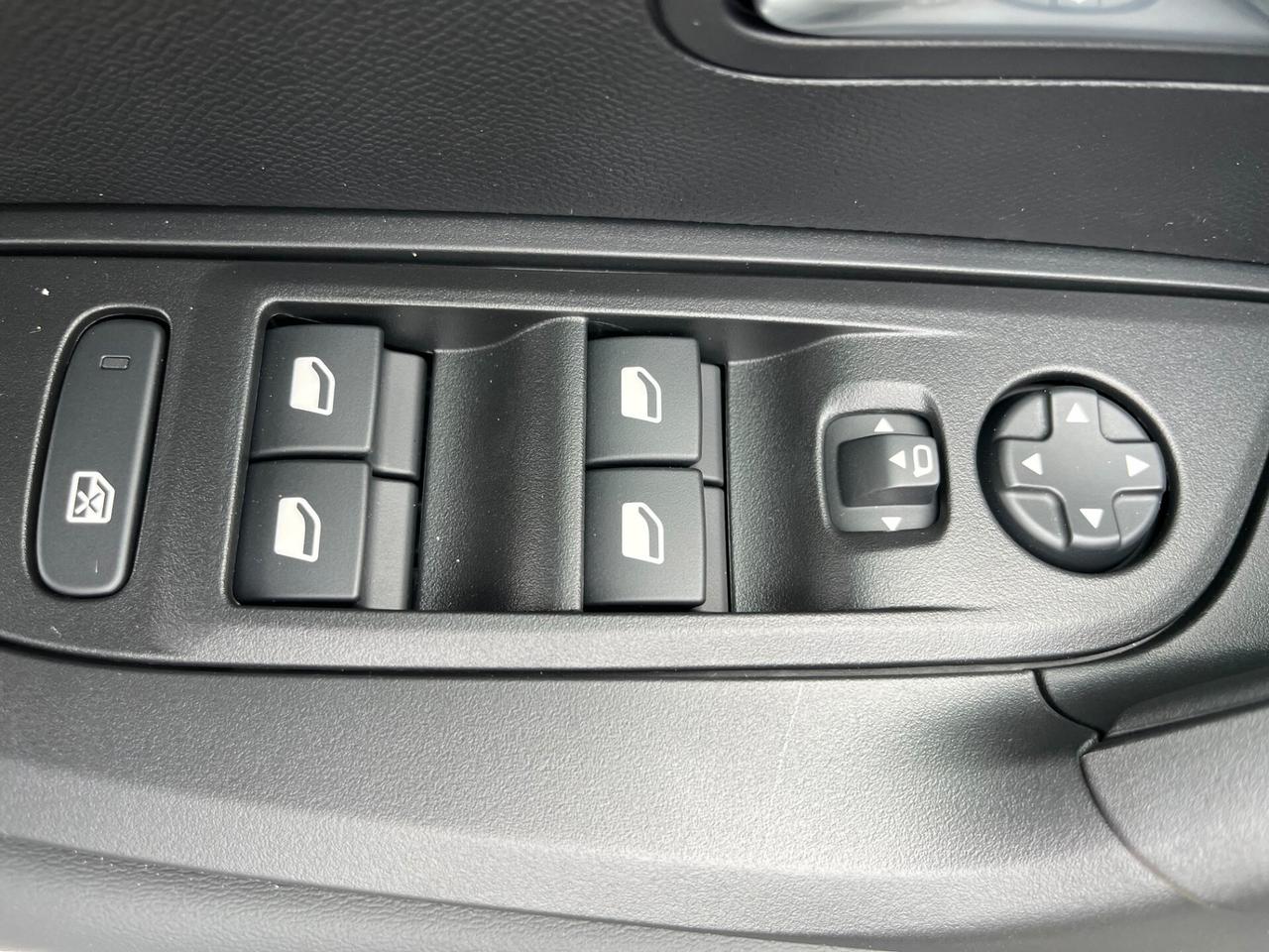 Peugeot 2008 PureTech 100 S&S Allure Km0