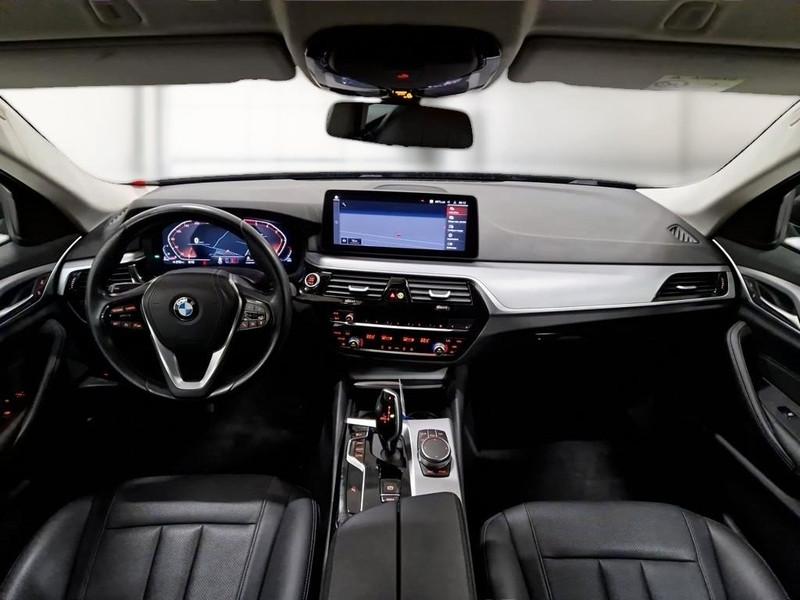 BMW 518 48V BUSINESS TOURING AUTO 5 PORTE STATION WAGON