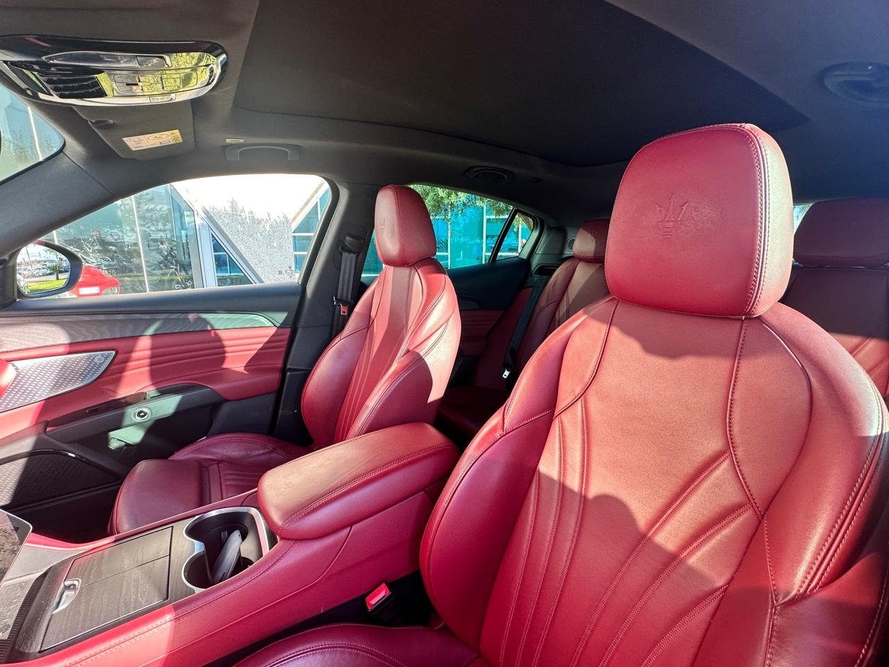 Maserati Grecale Modena 330cv possibilità noleggio no scoring