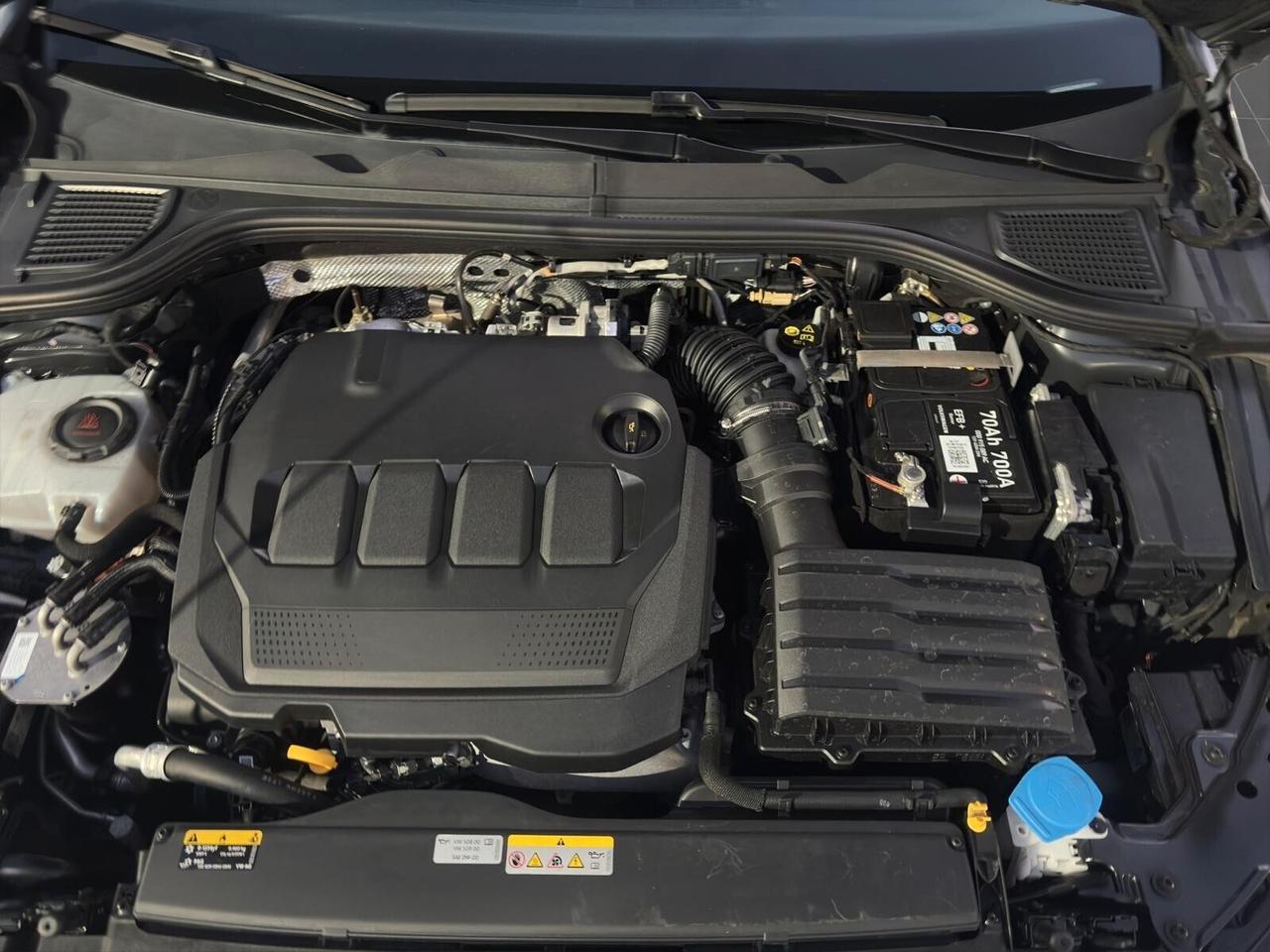 Volkswagen Golf VIII 2.0 TDi SCR DSG Style