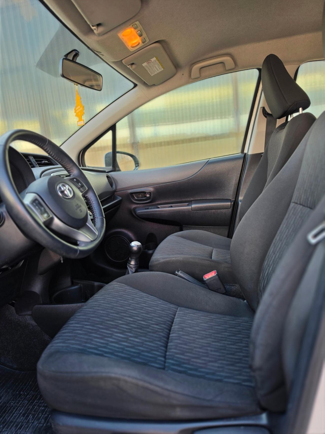 Toyota Yaris 1.0 5 porte Active