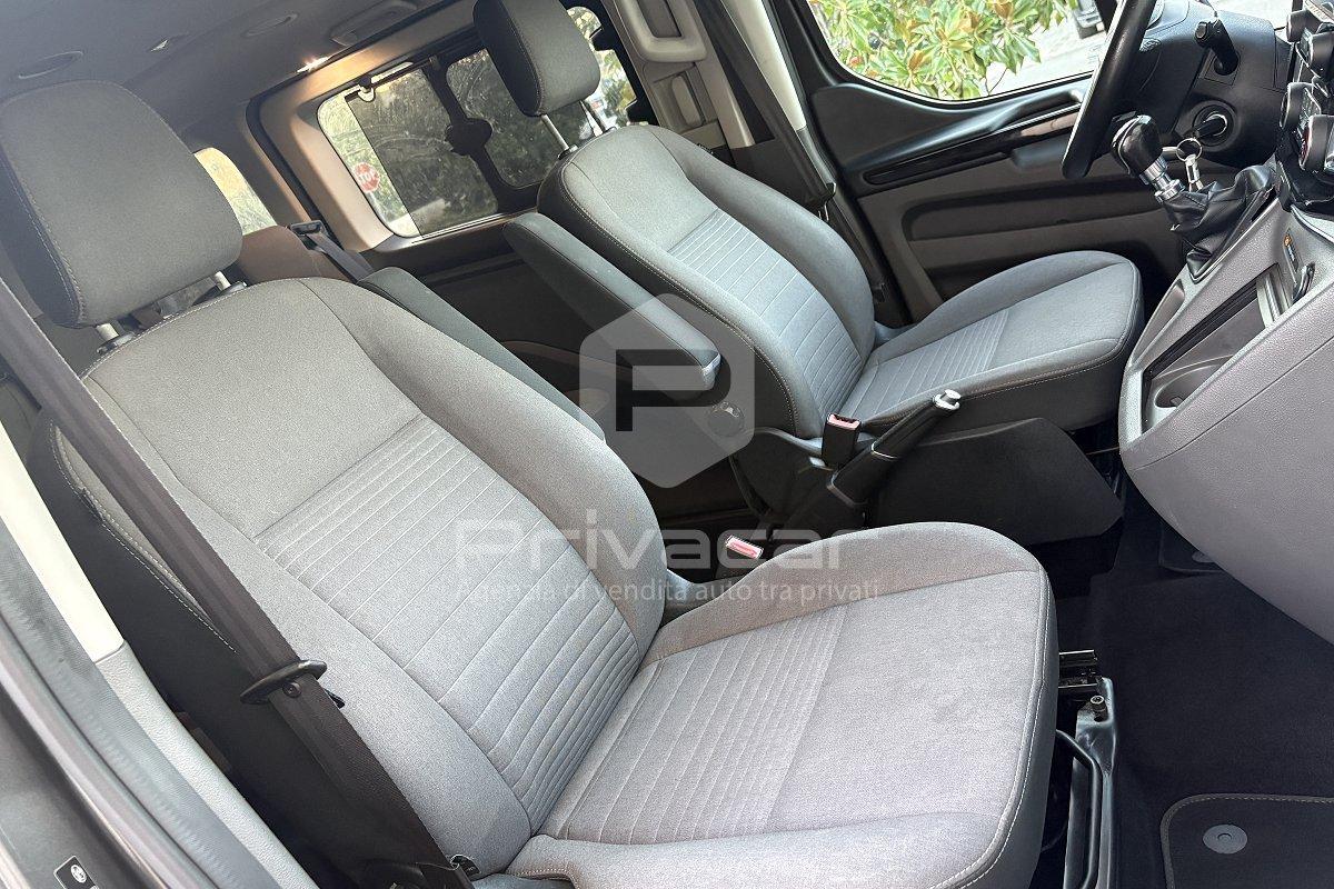 FORD Tourneo Custom 310 2.0 TDCi 130CV PC Titanium