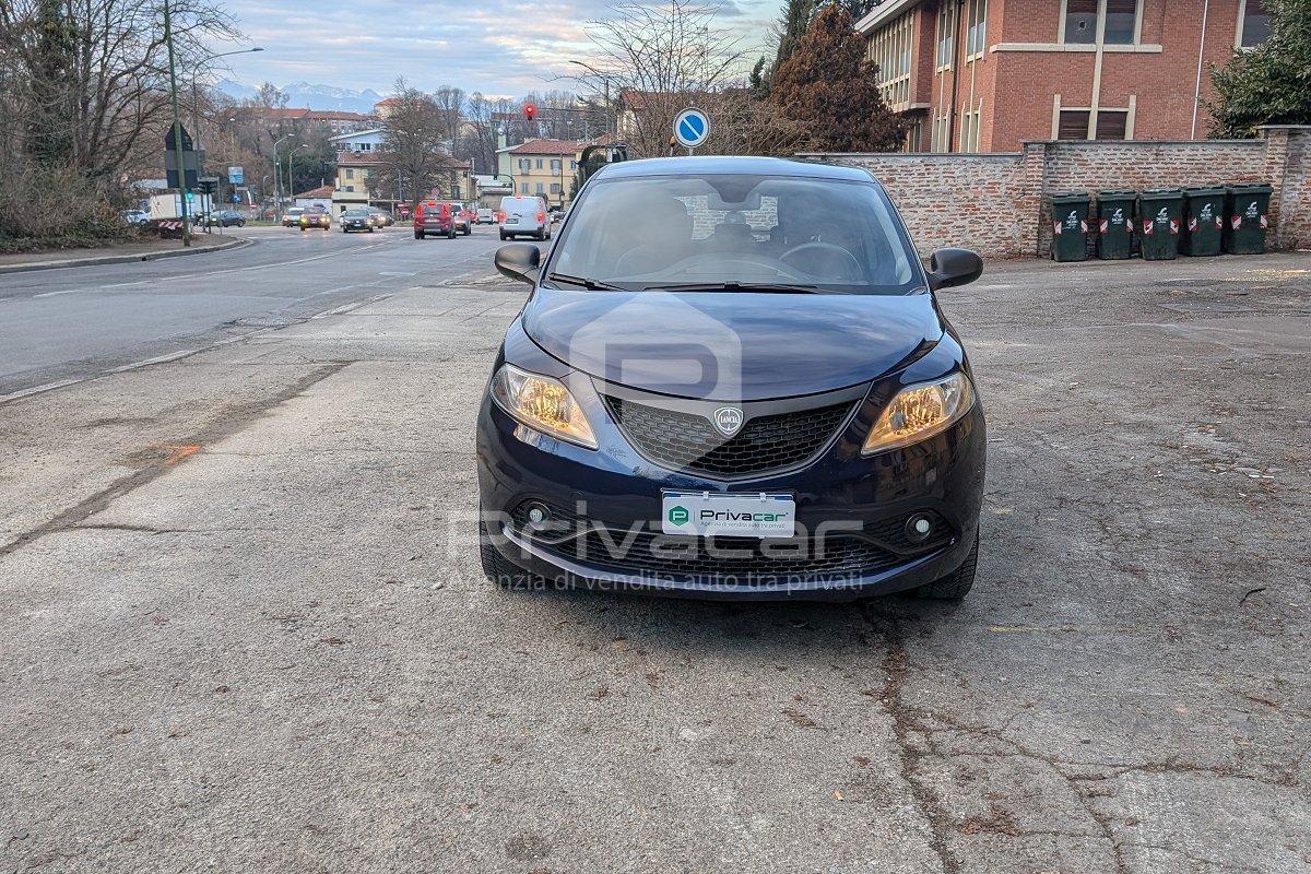 LANCIA Ypsilon 1.2 69 CV 5 porte GPL Ecochic Silver