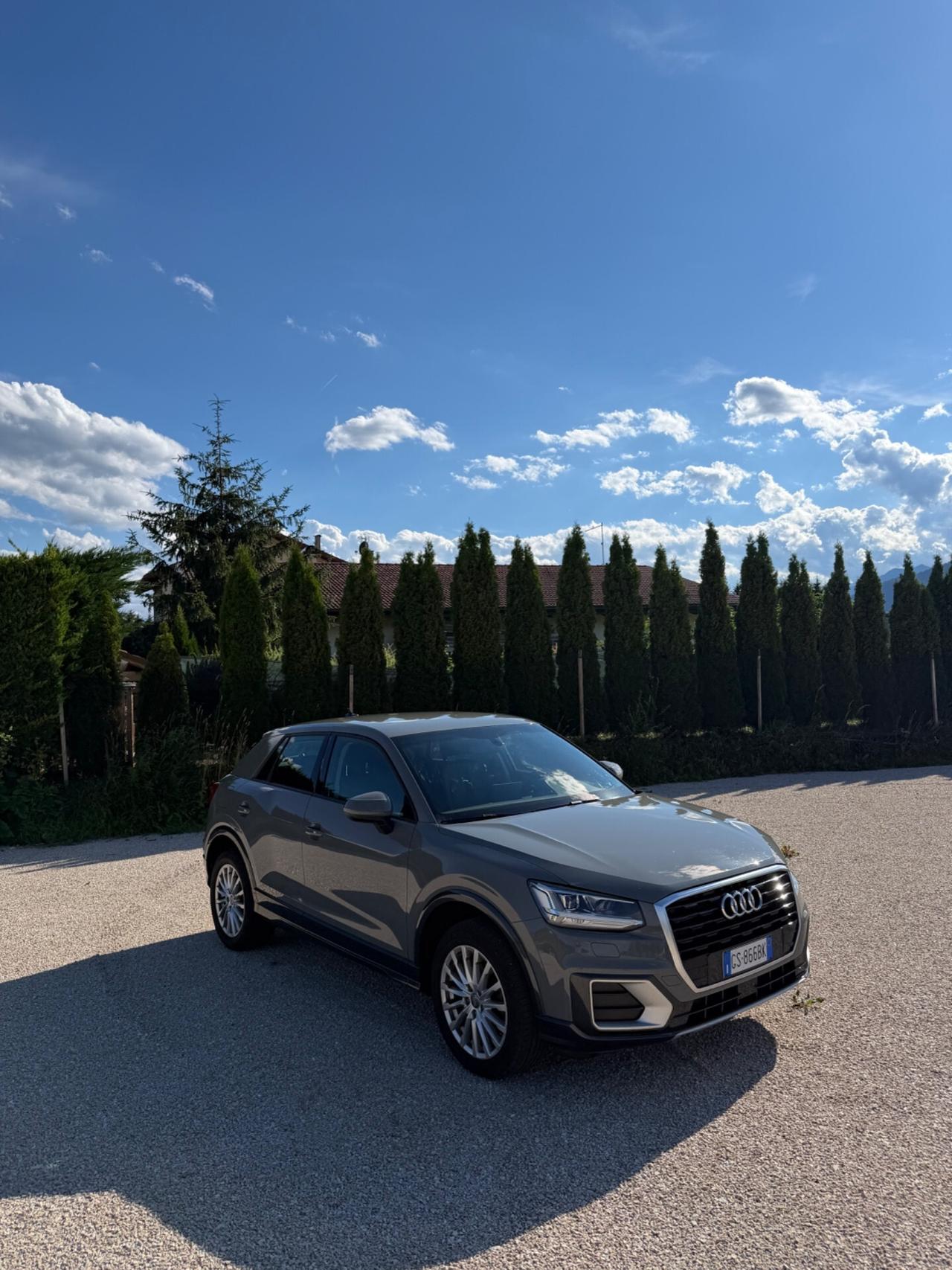 Audi Q2 30 TDI Identity Black