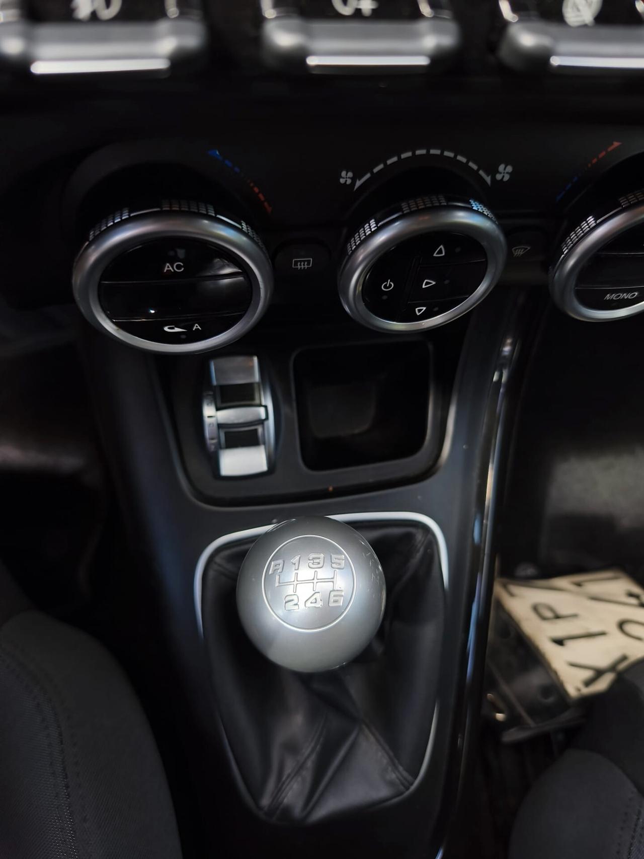 Alfa Romeo Giulietta 1.6 JTDm-2 105 CV Exclusive