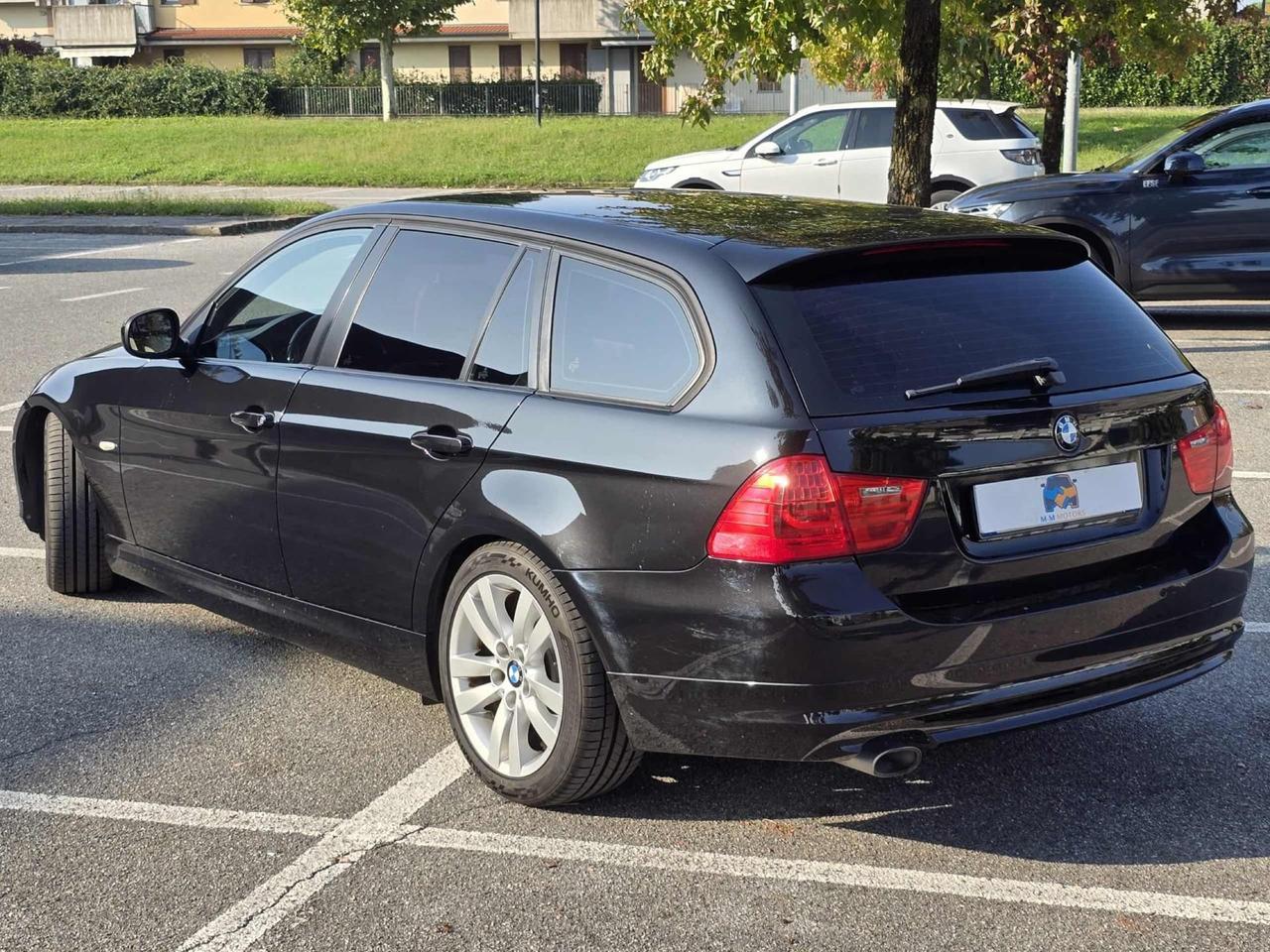BMW 320 d Touring Attiva