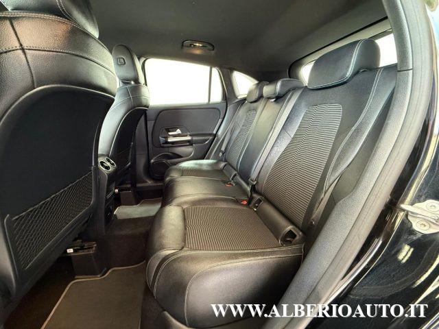 MERCEDES-BENZ GLA 200 d Automatic Sport