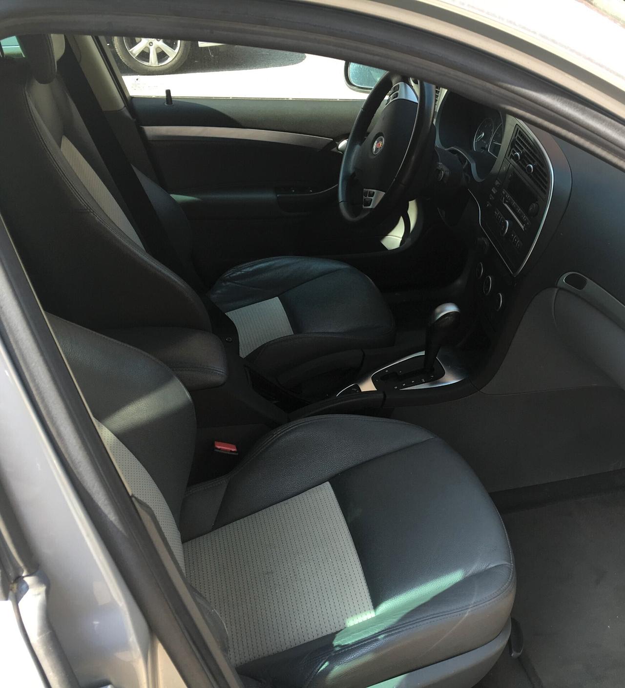Saab 9-3 SportHatch 1.9 TiD 16V DPF Vector Sentronic