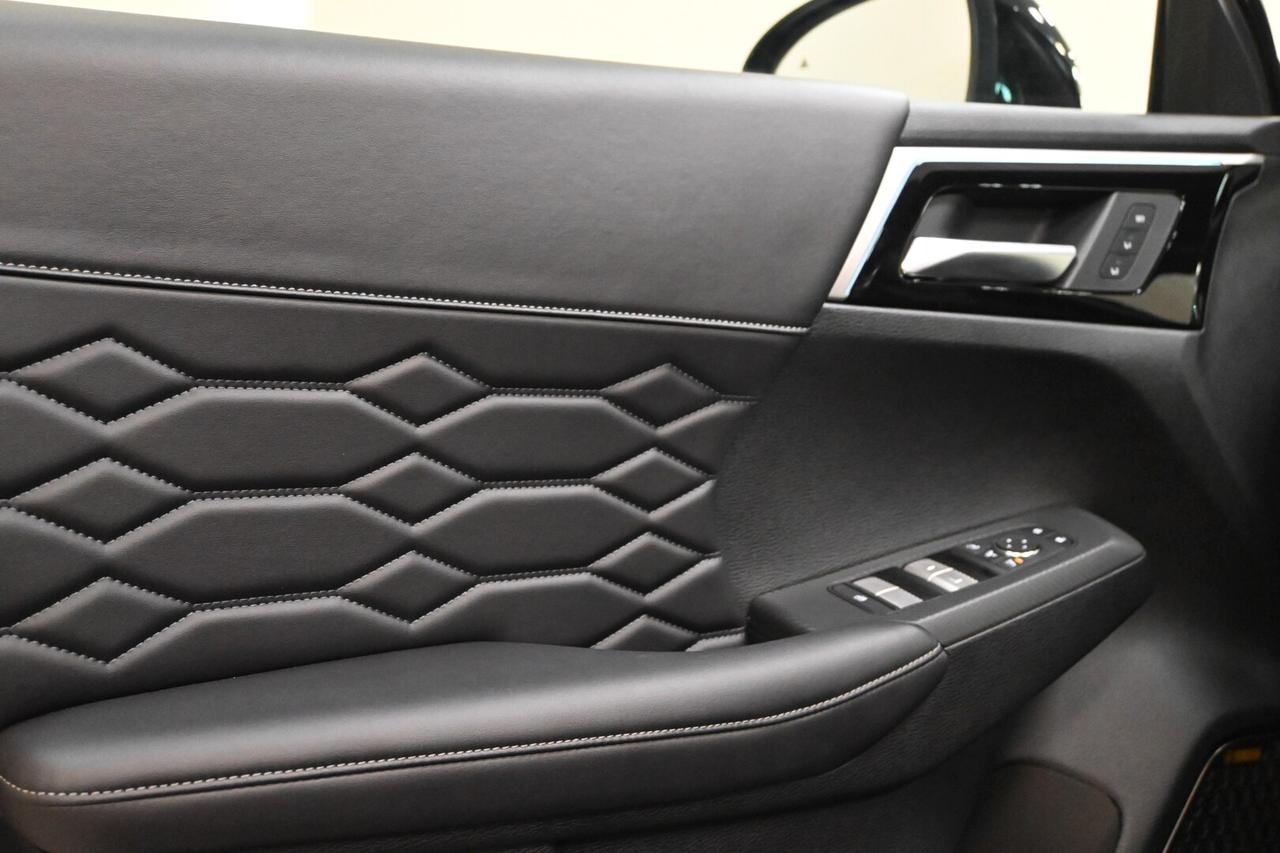 MITSUBISHI Outlander 4ª serie Outlander 2.4L 4...
