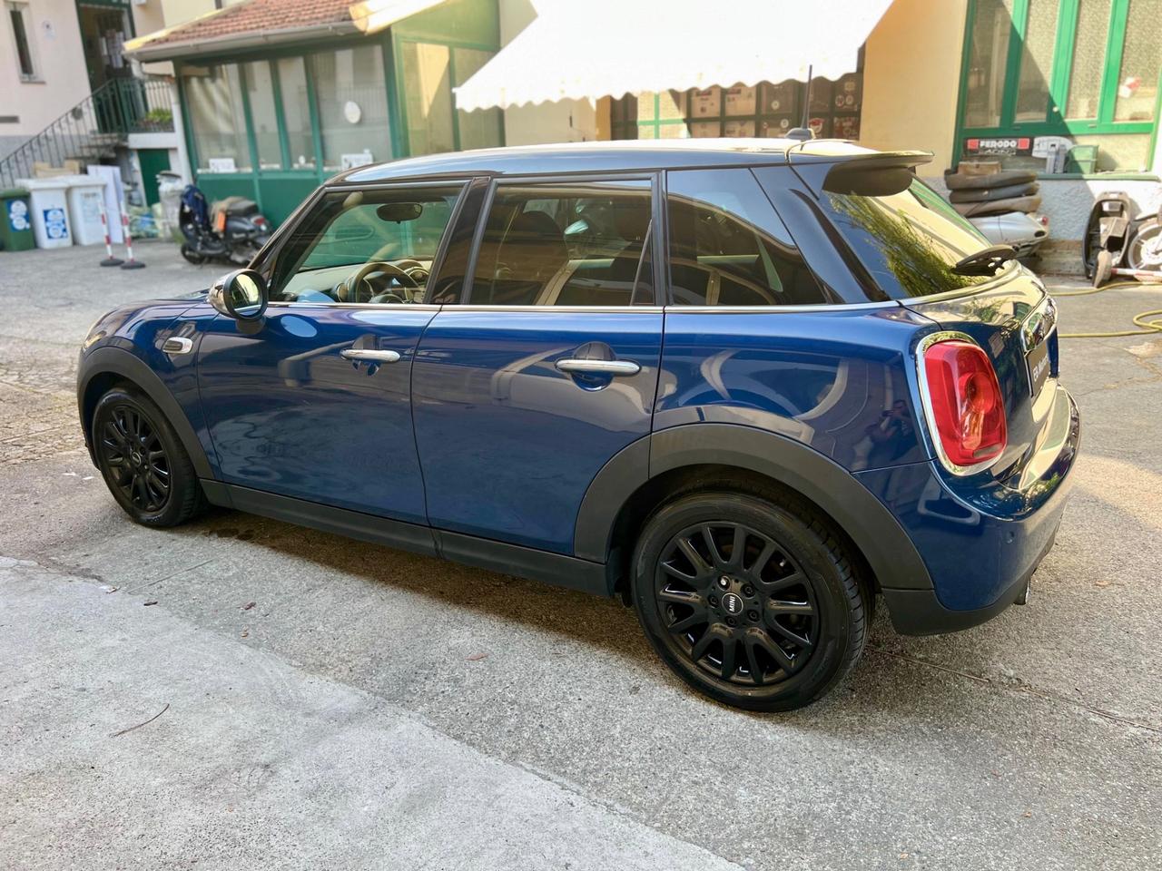 Mini Cooper 5 porte 1.5 Boost