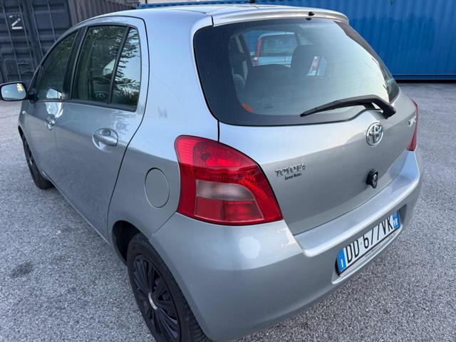 TOYOTA Yaris 108,985km 1.3 5p Sol senza nessun lavoro da fare