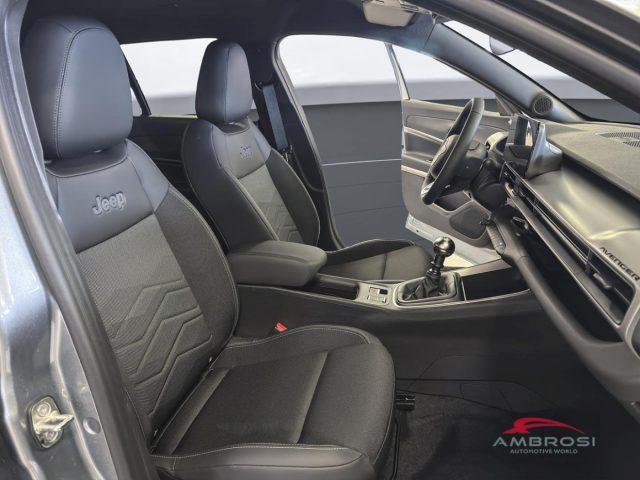 JEEP Avenger E-Hybrid Summit