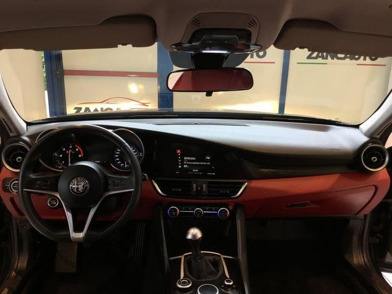 Alfa Romeo Giulia 2.2 Turbo MT6 180CV Super