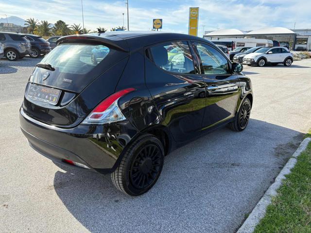 LANCIA Ypsilon 1.0 FireFly 5 porte S&S Hybrid Gold NEOPATENTATI