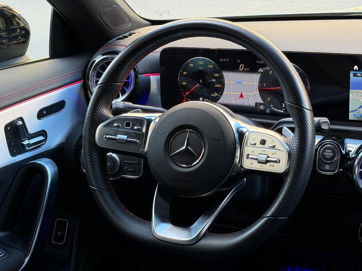 Mercedes CLA 200d Premium AMG Night Edition 150CV