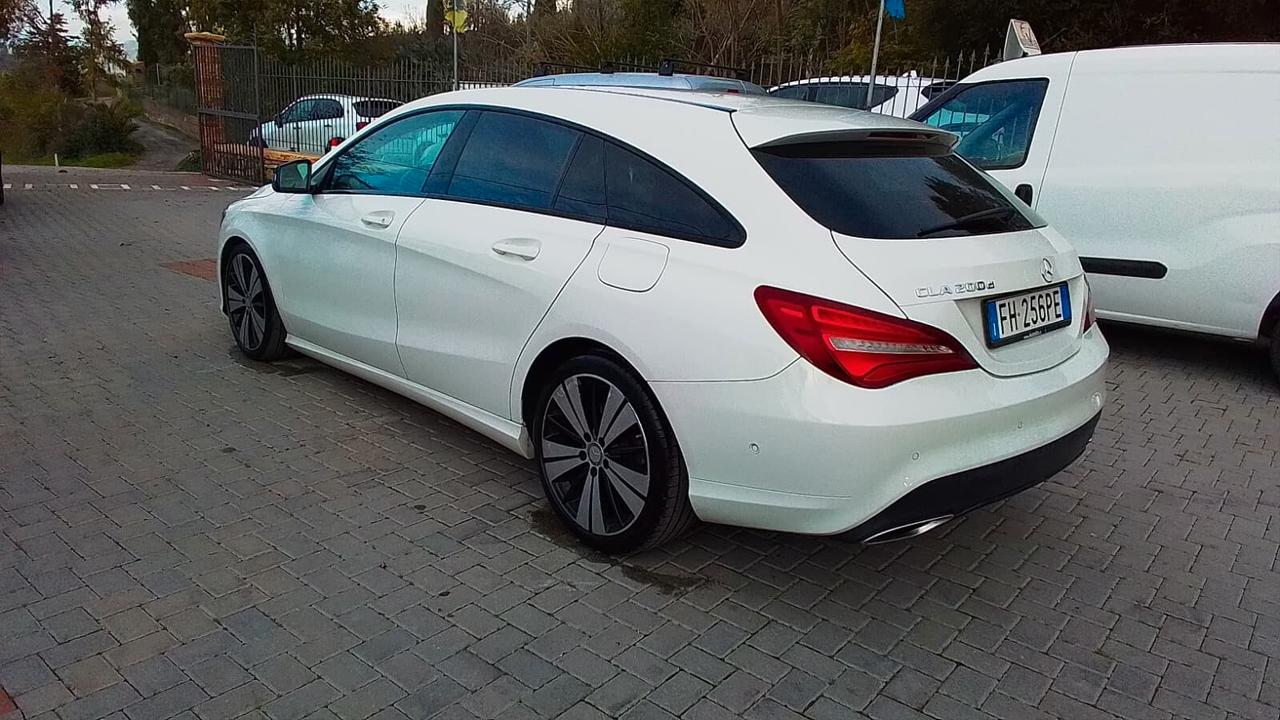 Mercedes-benz CLA 200 d Shooting Brake Automatic Sport