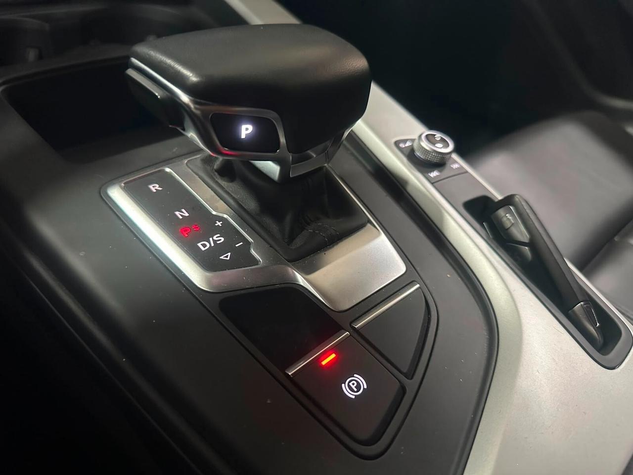 Audi A4 Avant 40 TDI quattro S tronic line edition