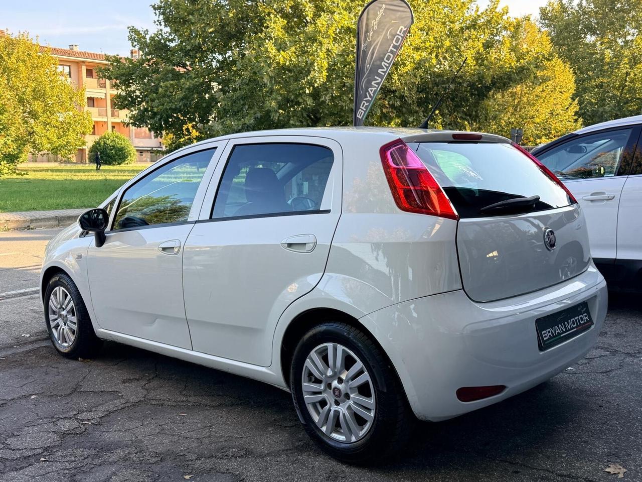 Fiat Punto 1.3 MJT II S&S 95 CV 5 porte Street