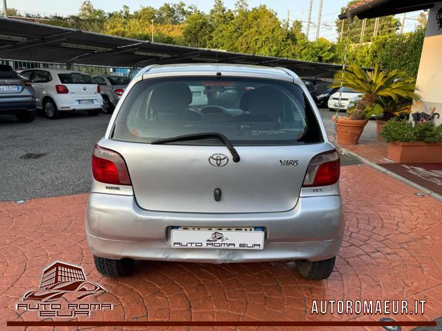 TOYOTA Yaris 1.0i 16V cat 5 porte Sol GOMMATA! NEOPATENTATI!