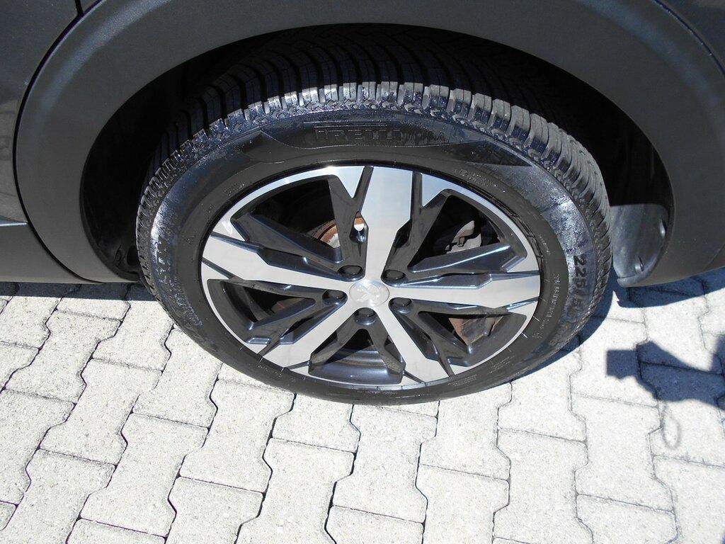 Peugeot 5008 1.5 BlueHDi Allure EAT