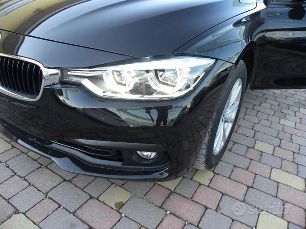 BMW 318 i Touring Business Advantage aut.
