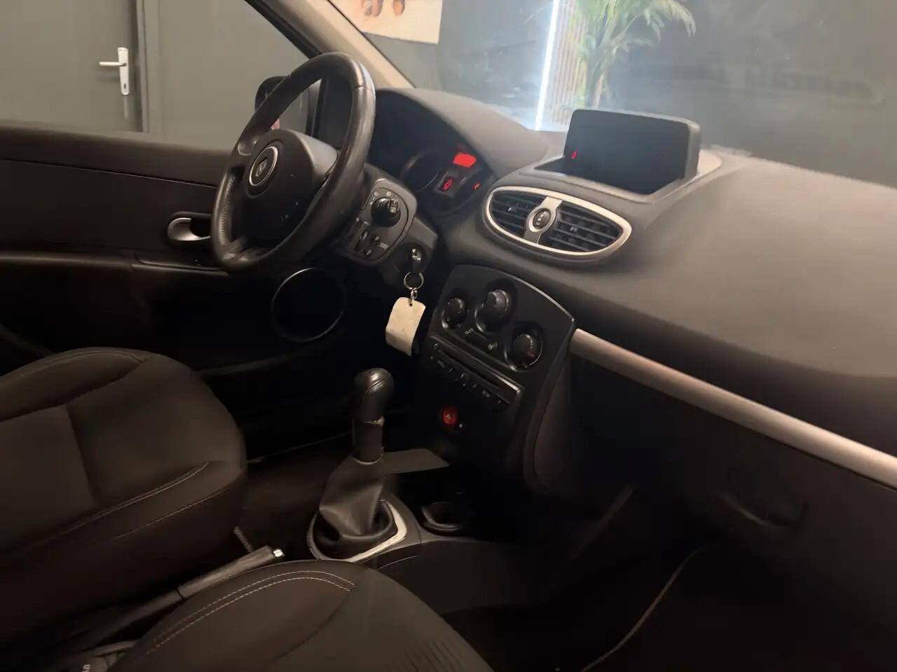 Renault Clio 1.2 16V 5 porte Luxe