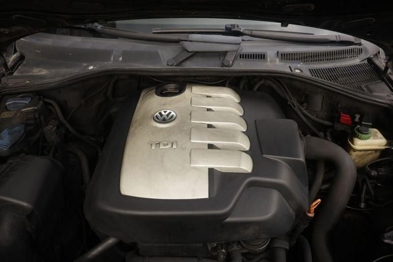 Volkswagen Touareg Volkswagen Touareg 2.5 tdi R5 128KW ANNO 2005