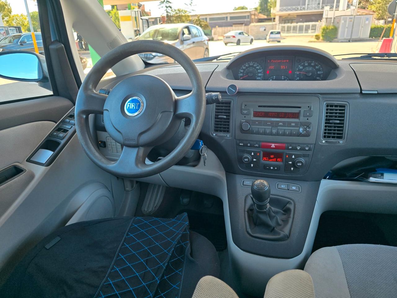 Fiat Idea 1.4 16V Emotion GPL