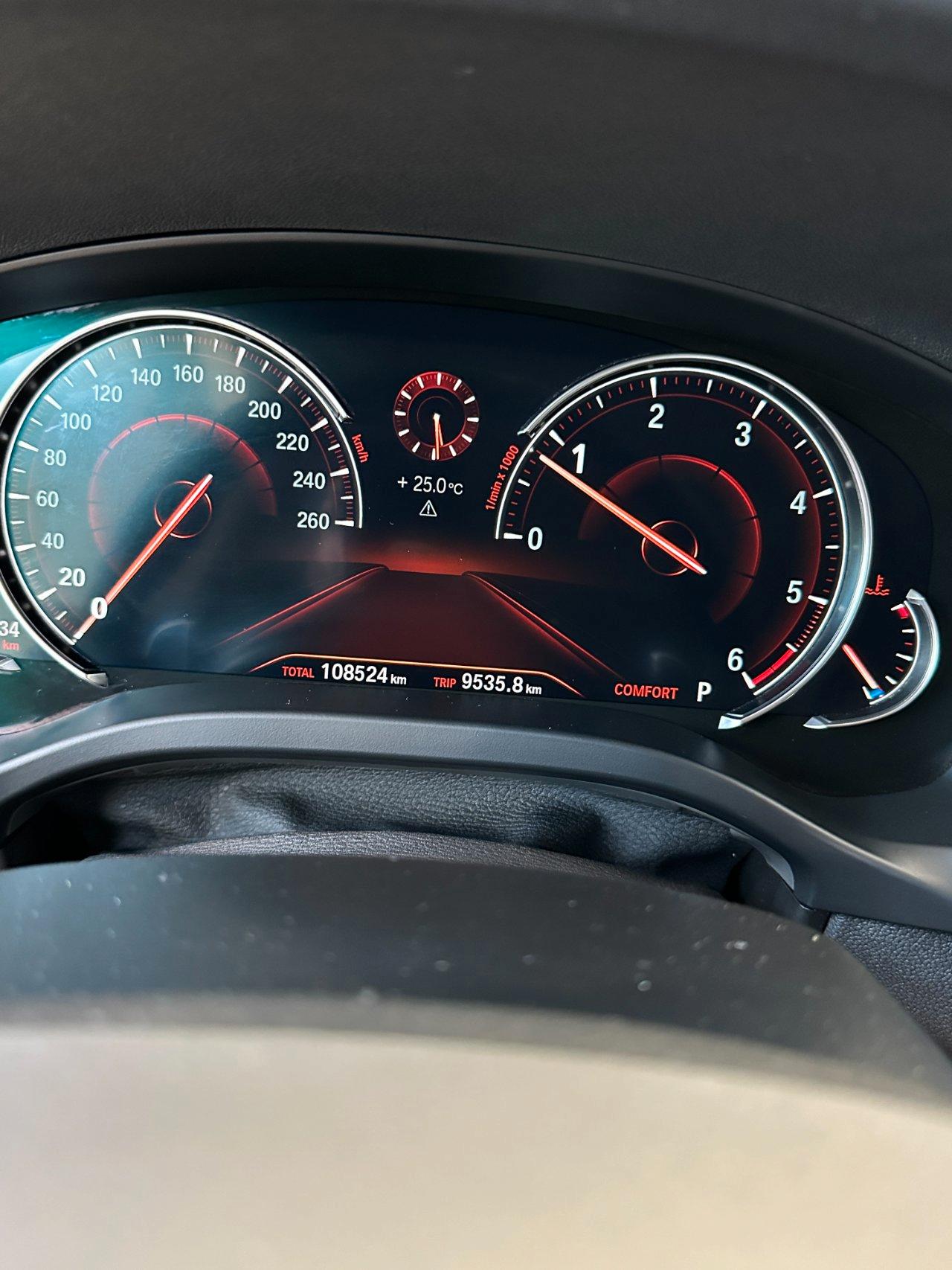 BMW X3 xdrive20d xLine-LED-19"-Telecamera-Navi PRO
