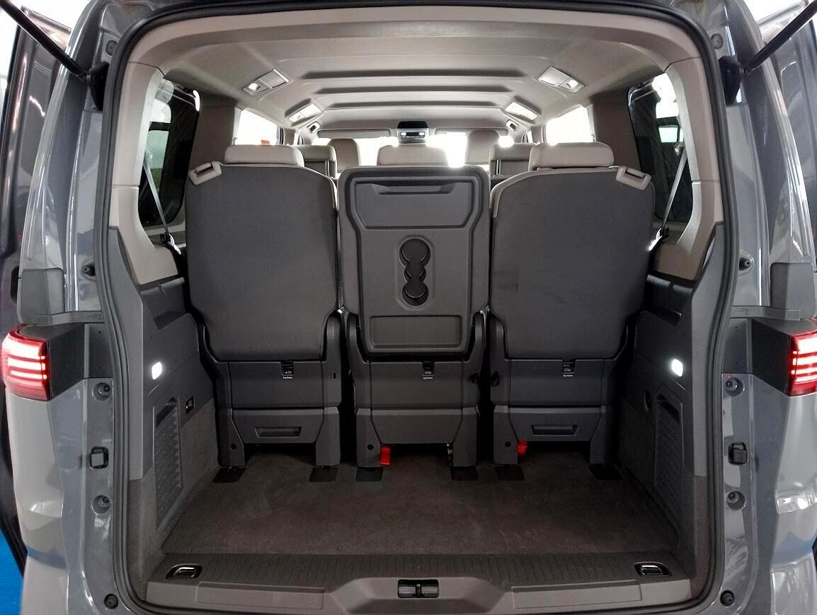 Volkswagen T7 Multivan 2.0 TDI DSG LED *VIS A VIS* CAMERA IVA INCLUSA