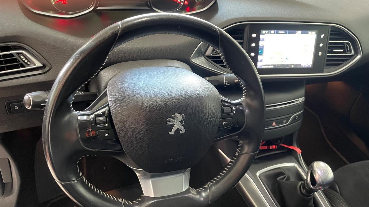 Peugeot 308 BlueHDi 120 S&S SW Allure