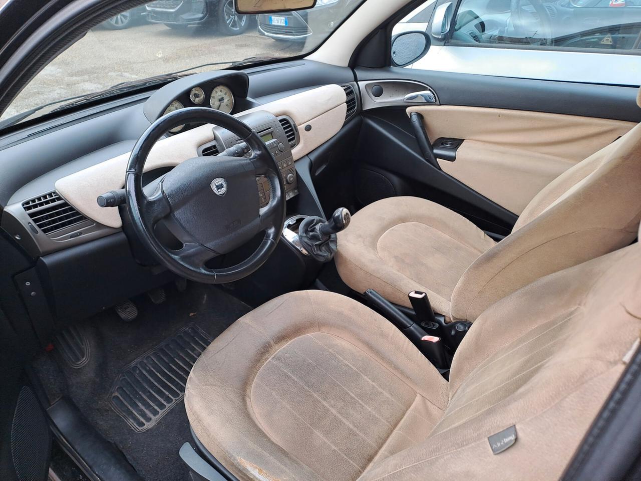 Lancia Ypsilon 1.3 MJT 75 CV Oro Giallo