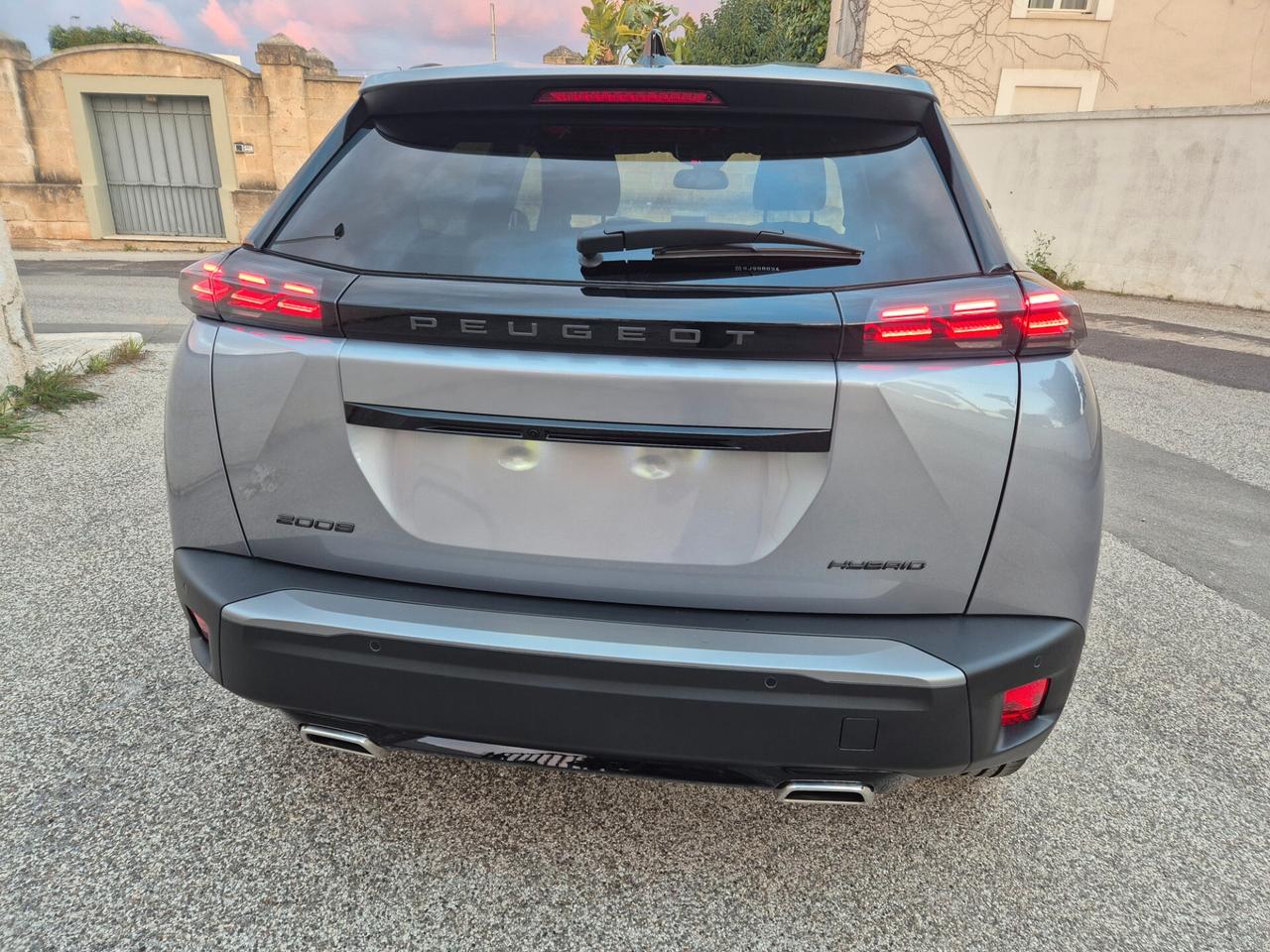Peugeot 2008 Hybrid 136 e-DCS6 STYLE