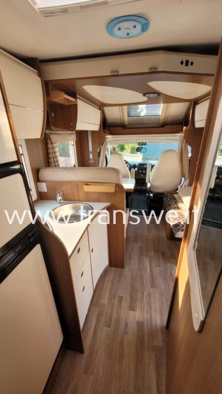 Altro Blucamp Lucky 522 camper semintegrale letto matrimoniale posteriore