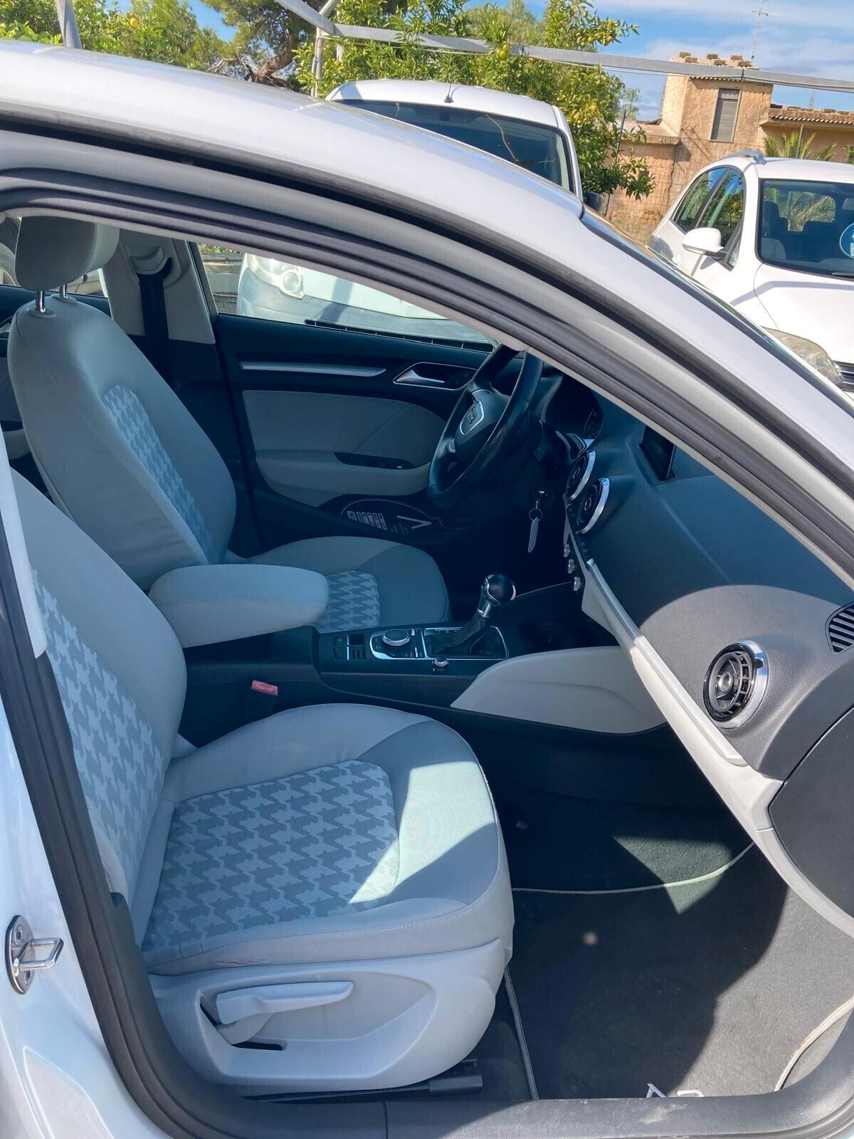 Audi A3 SPB 1.6 TDI ultra Attraction