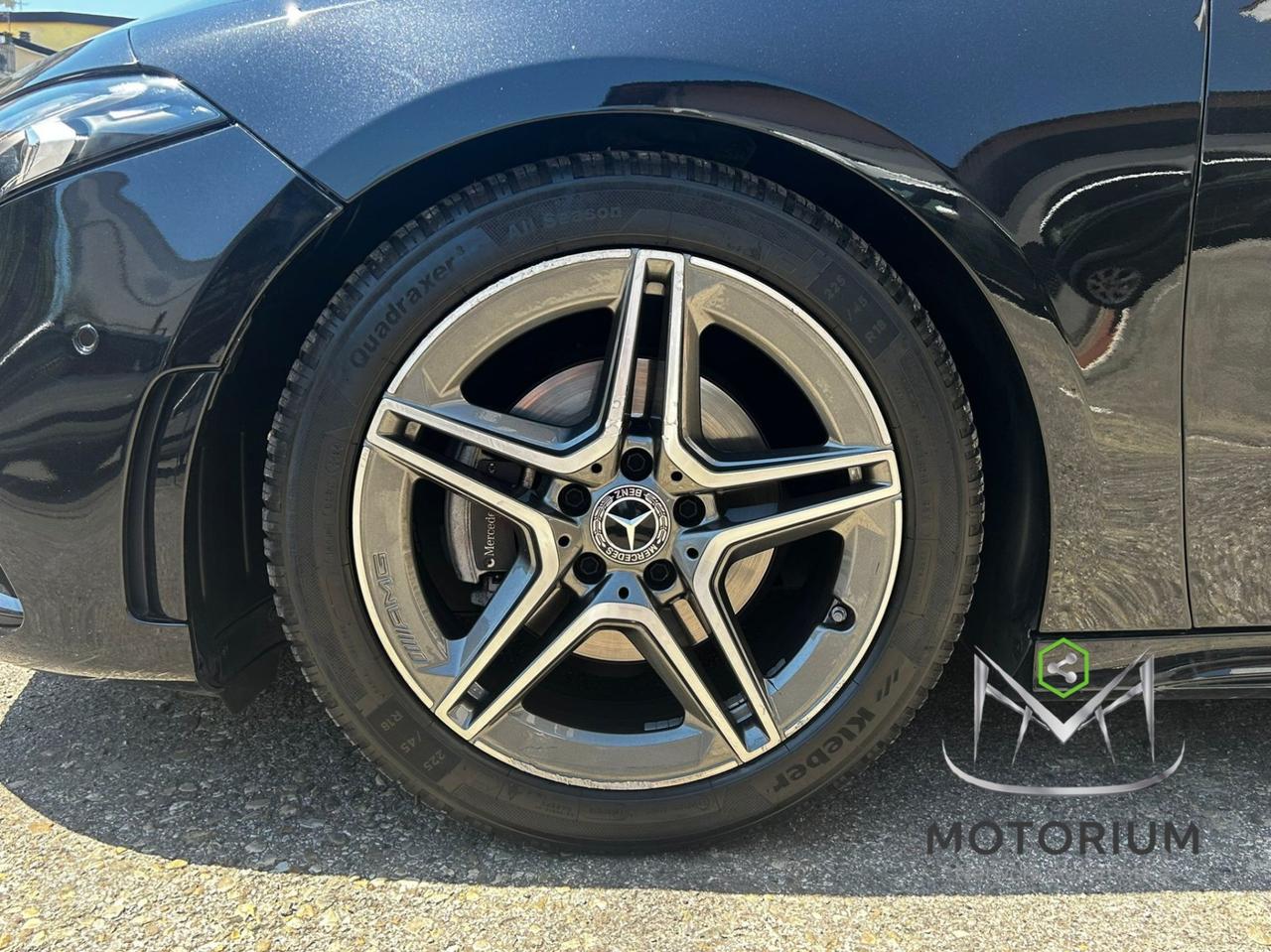 Mercedes-Benz A180 Premium AMG