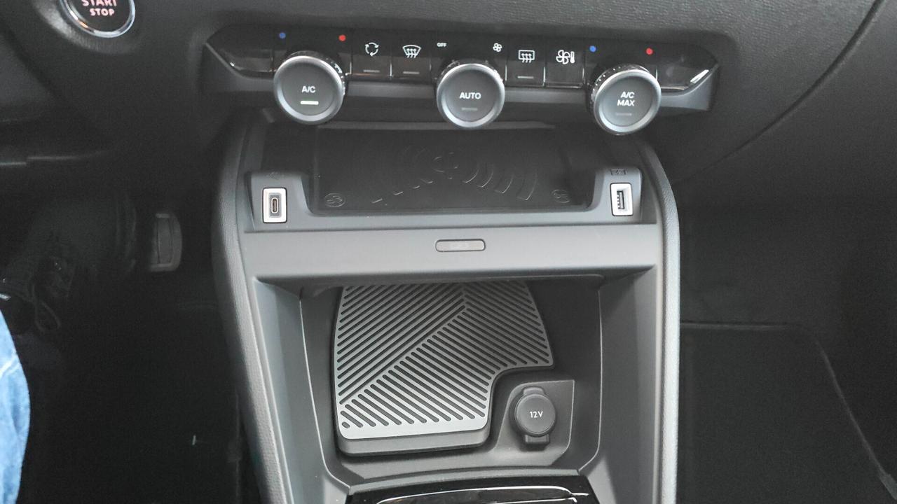 Citroen C4 Hybrid 136 e-DCS6 Max