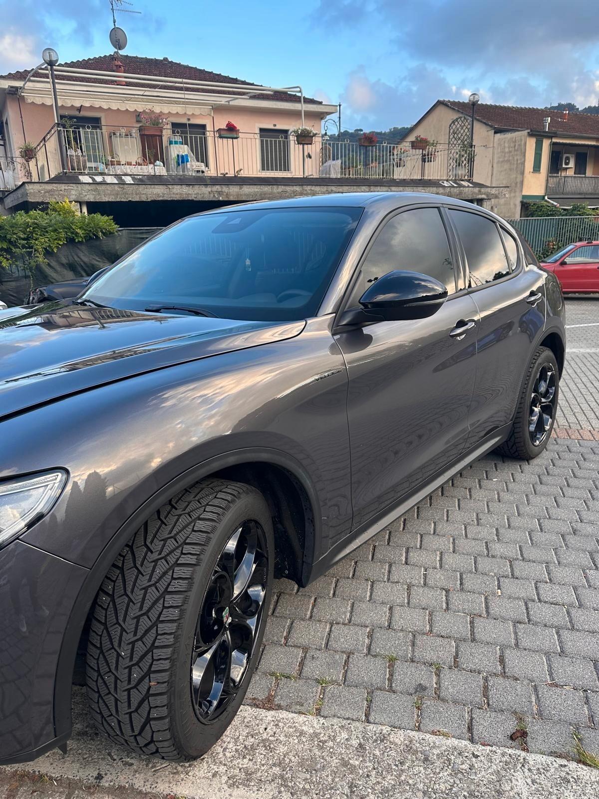 Alfa Romeo Stelvio 2.2 Turbodiesel 210 CV AT8 Q4 Veloce