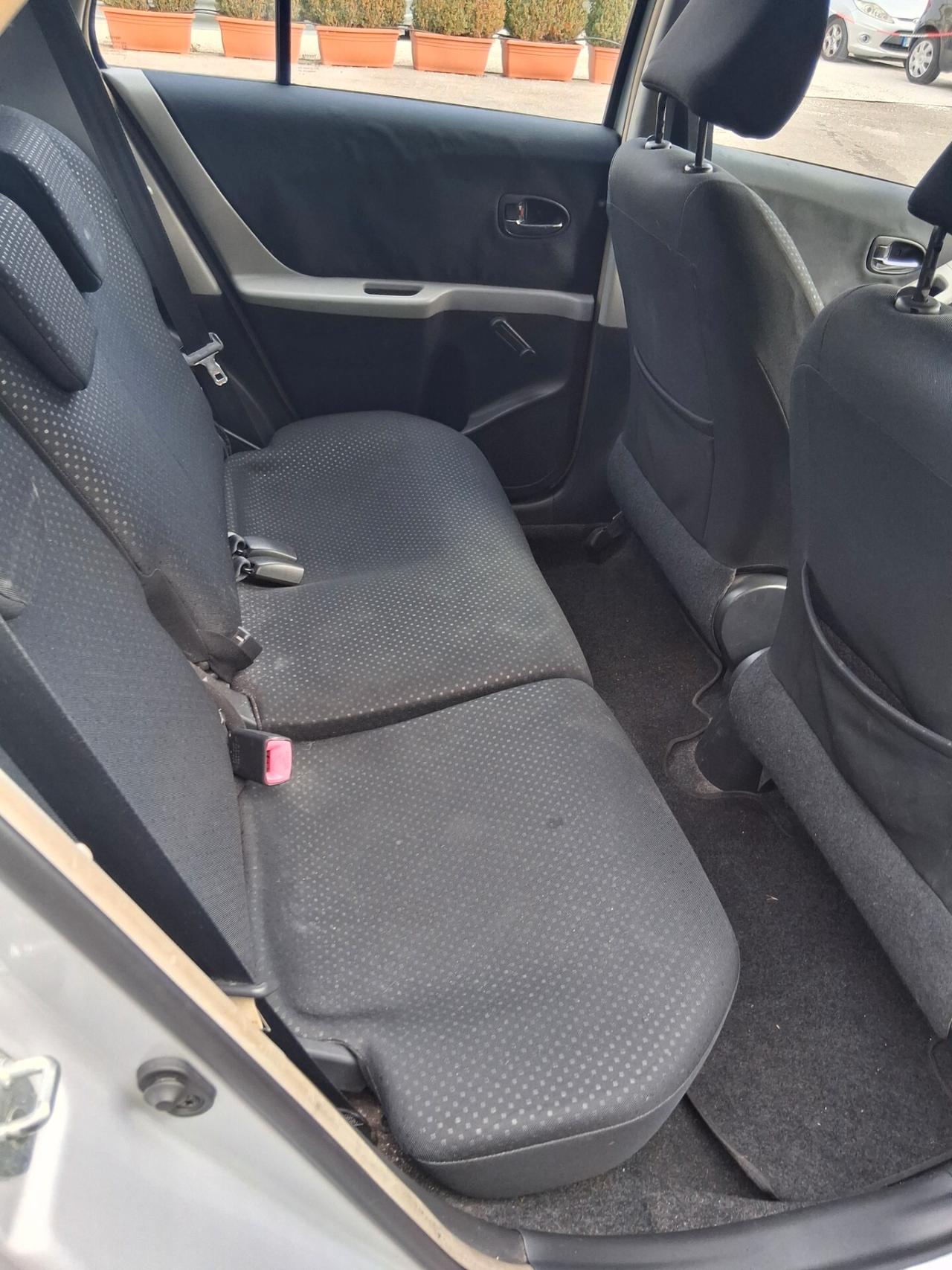 Toyota Yaris 1.0 5 porte Sol