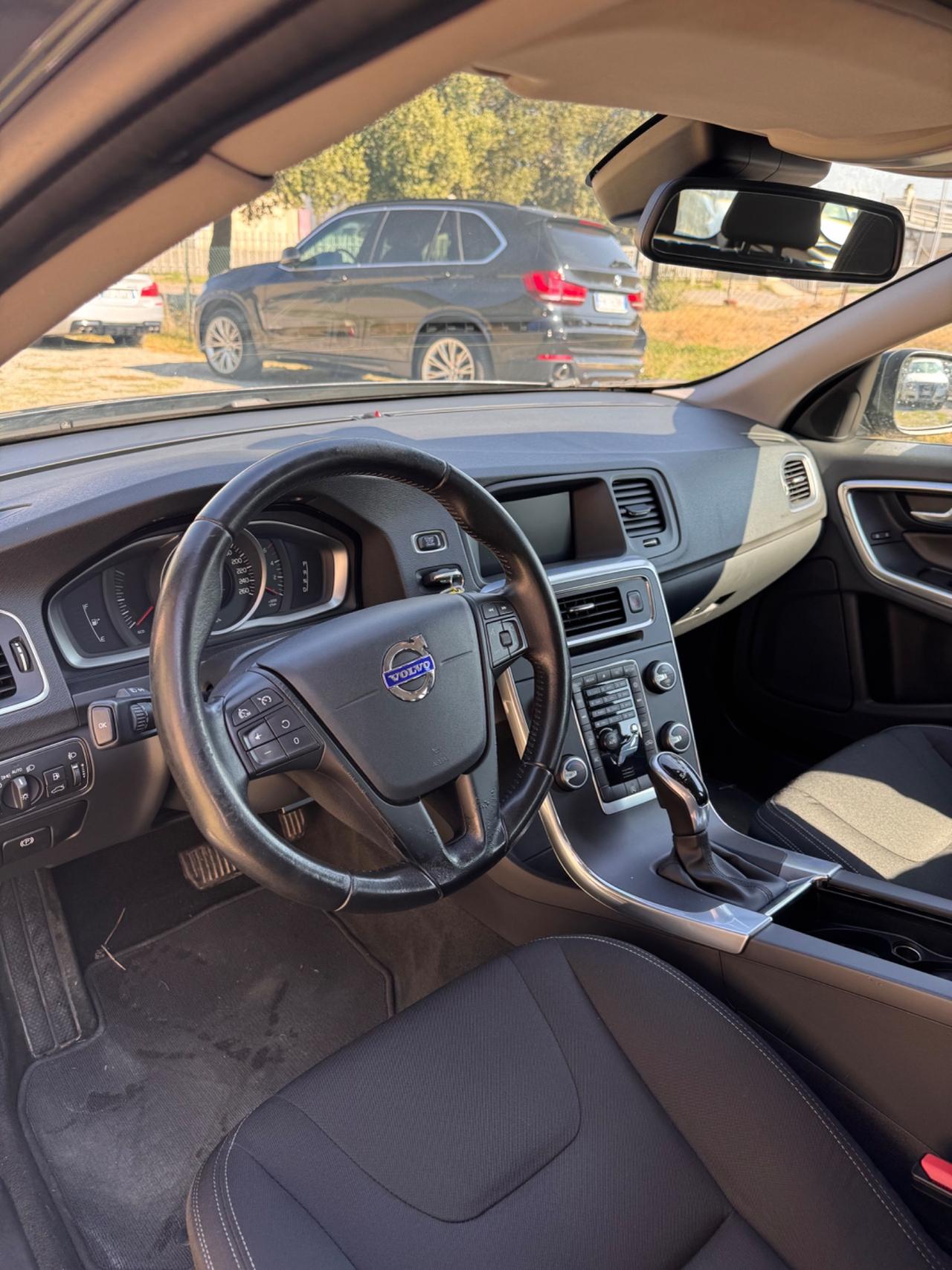Volvo V60 D3 Geartronic Summum