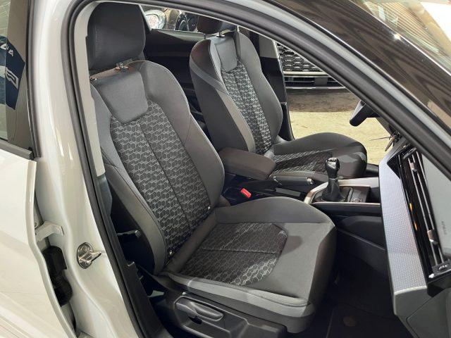 AUDI A1 SPB 30 TFSI 116 CV Identity Black S line "17 Sline