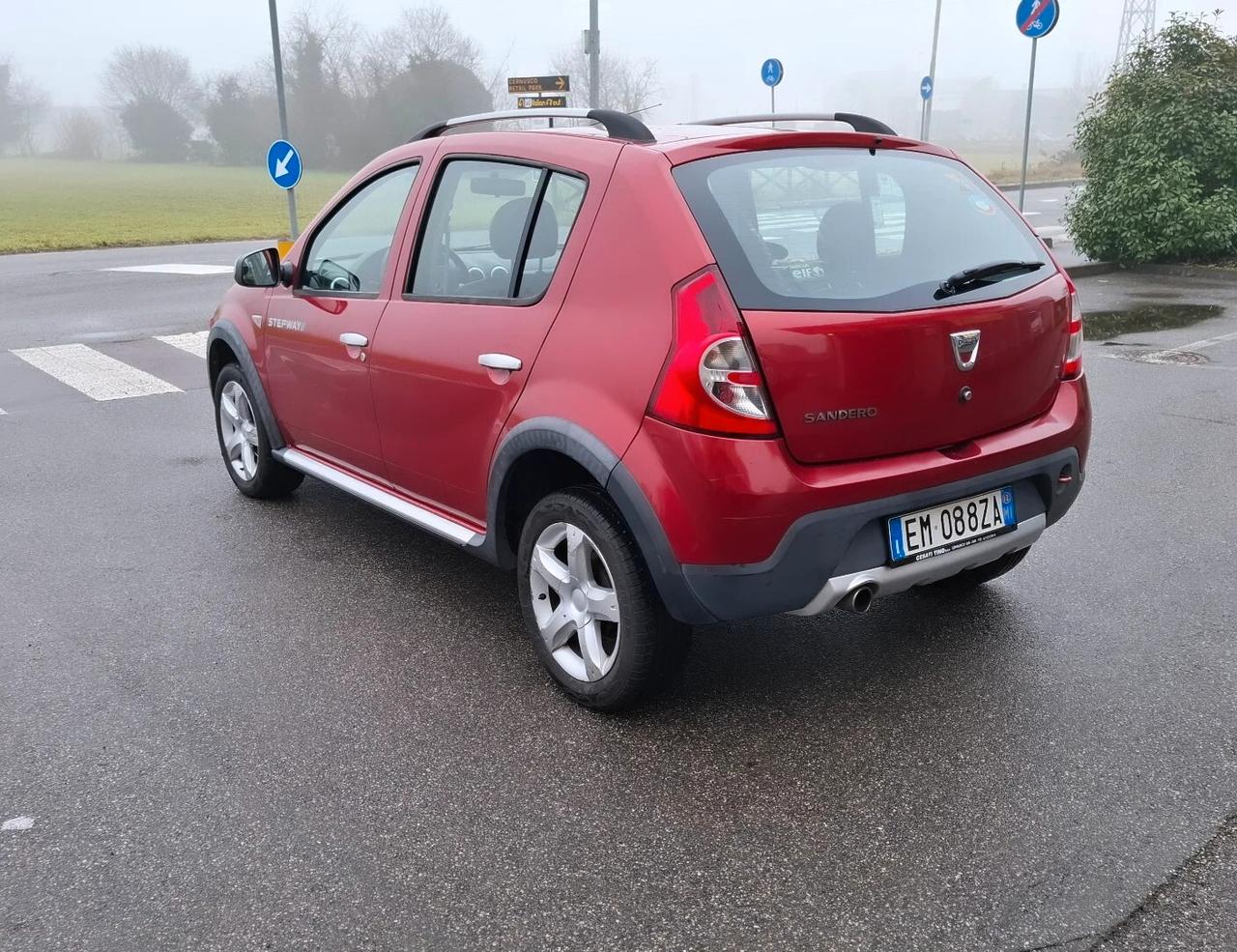 Dacia Sandero Stepway 1.6 8V GPL 85CV