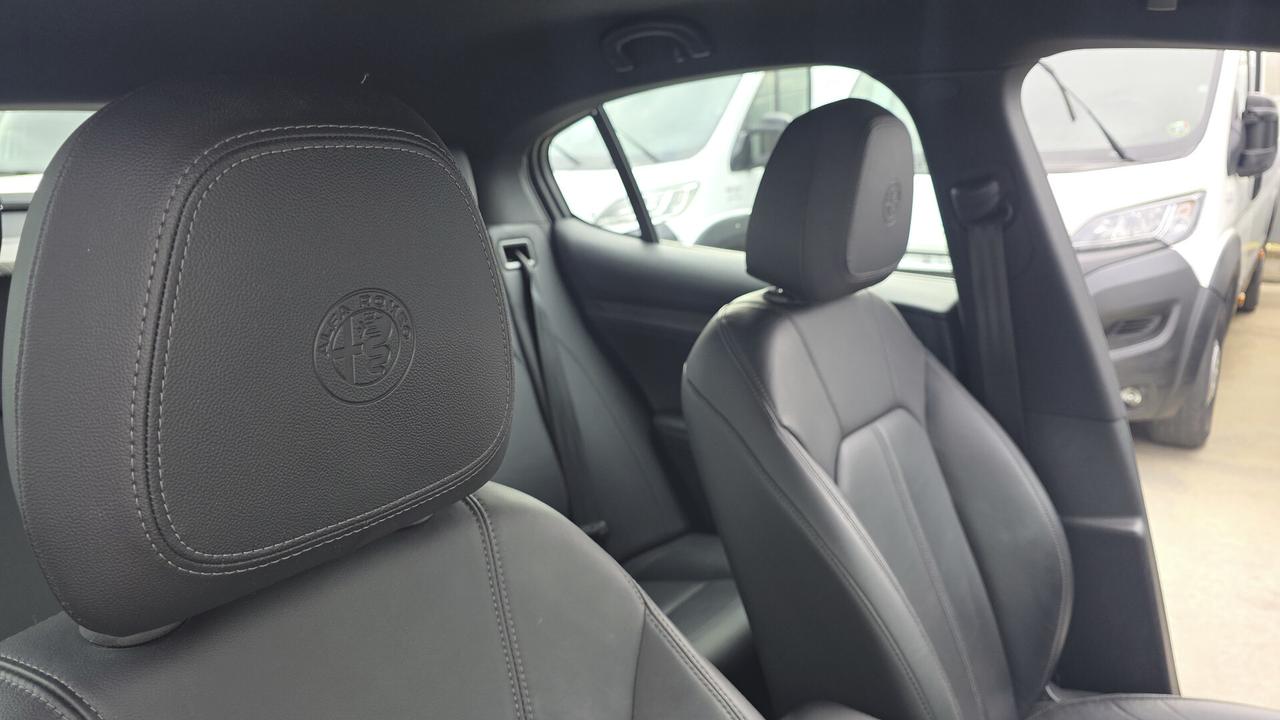 Alfa Romeo Stelvio 2.2 TD 160 CV AT8 RWD Ti VELOCE