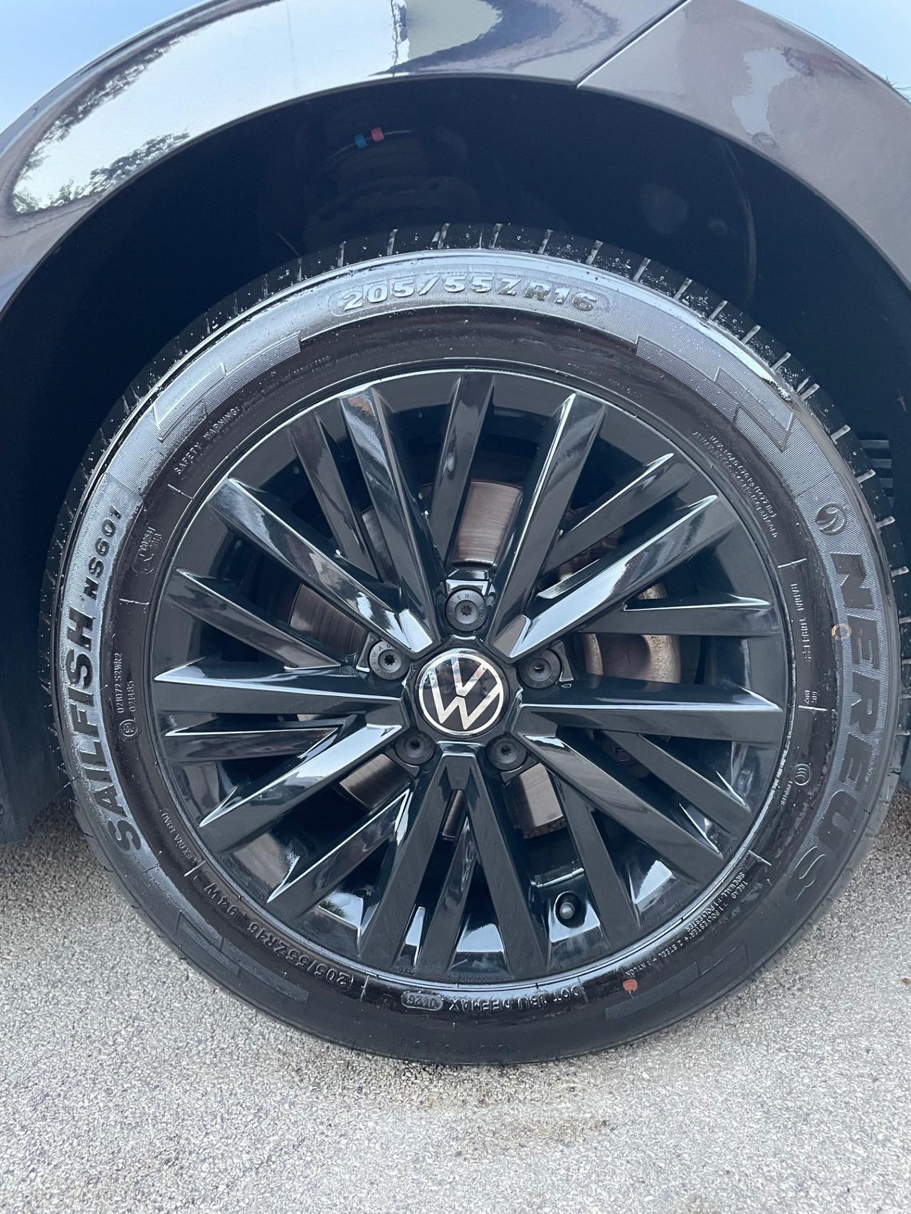 VOLKSWAGEN GOLF 8 1.0 TSI 110 CV EVO LIFE FULL GARANZIA UFFICIALE FINO 9/2027