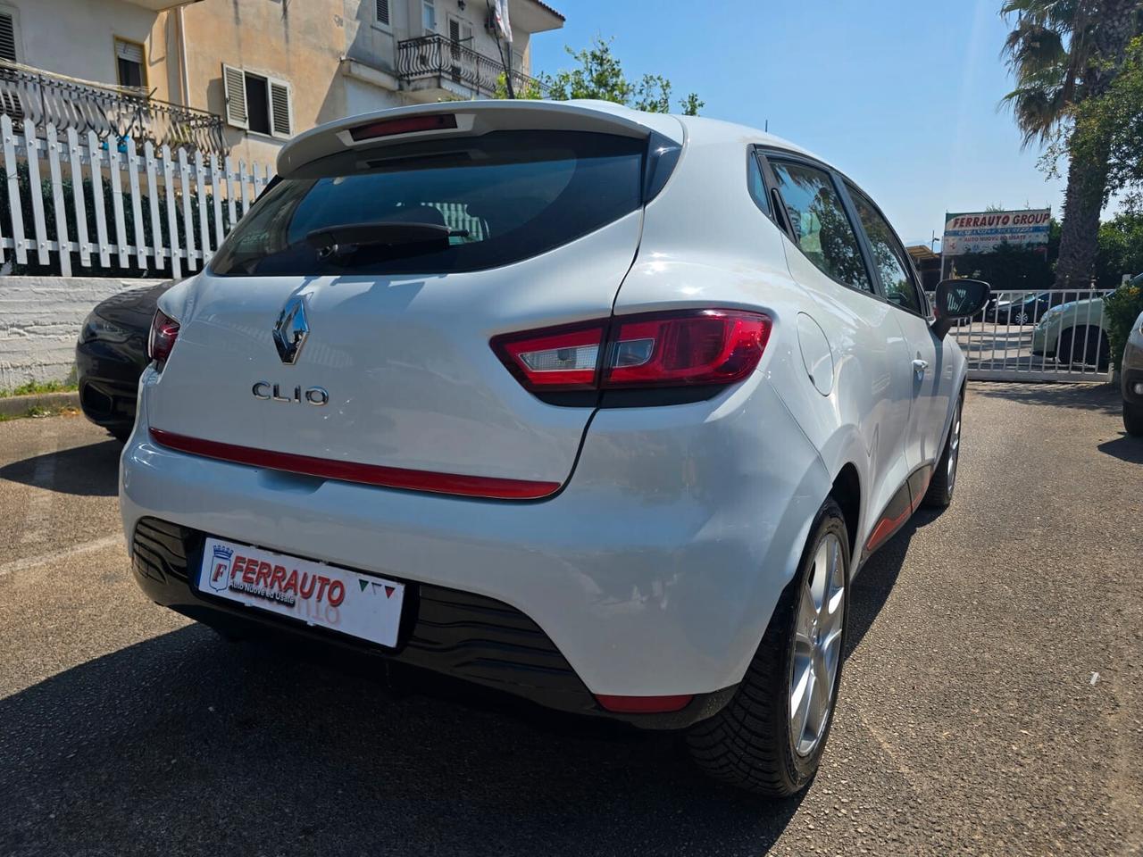 RENAULT CLIO 1.1 BENZINA 73CV SPORT NEOPATENTATI