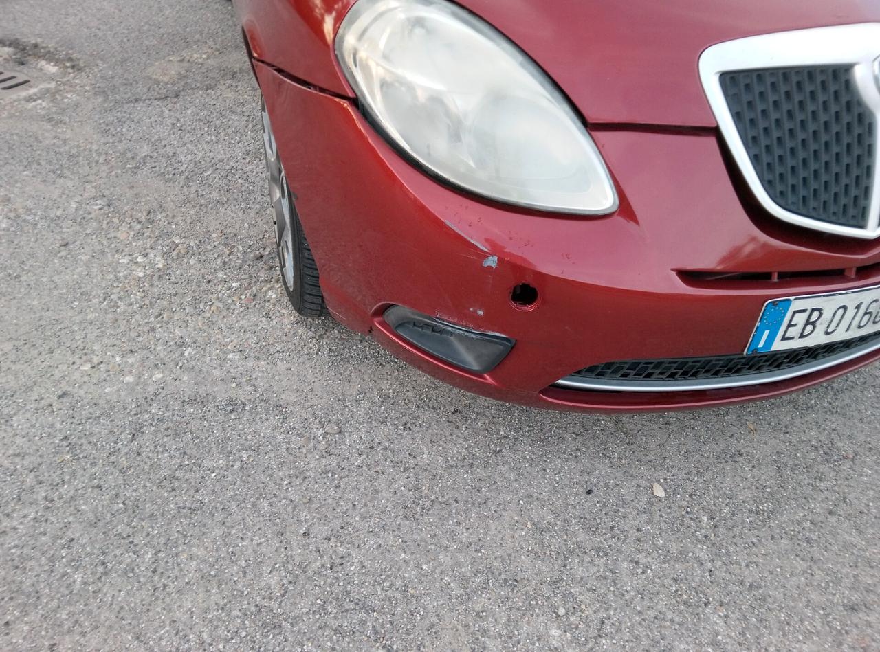 Lancia Ypsilon 1.4 Platino Ecochic GPL