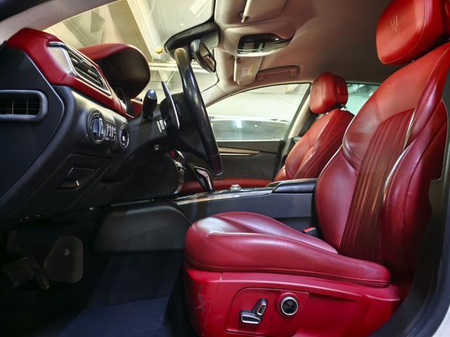 MASERATI Ghibli 3000 V6 DIESEL CV.250 CERCHI 20'+PELLE+UNIPROP