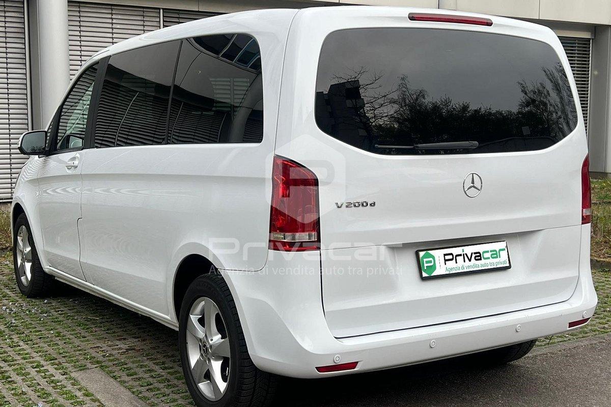 MERCEDES V 200 d Rise Compact