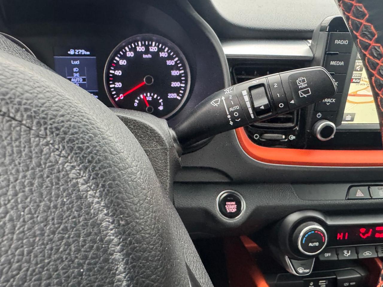 Kia Stonic 1.6 CRDi Style *12 Mesi di garanz #8397